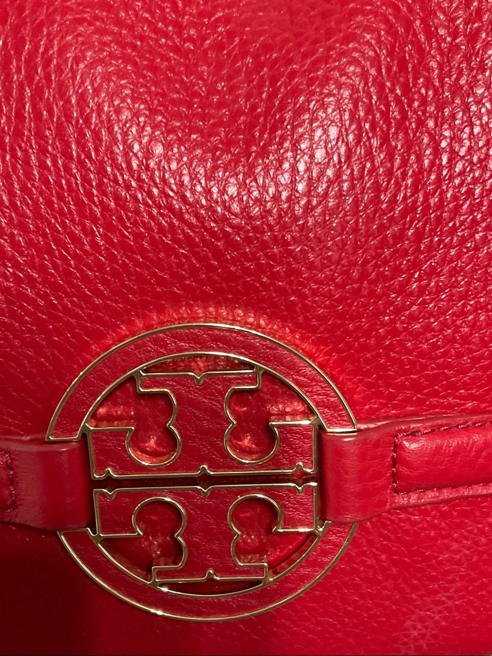 Tory Burch Like New Red Leather Shoulder Bag with Gold Logo Disc - Picture 3 of 8